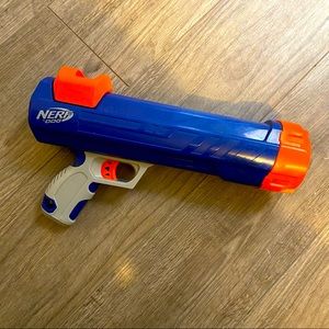 Nerf Dog Medium Tennis Ball Blaster 🔫 🎾